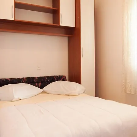 Srzi Apartment Makarska