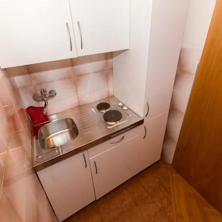 Srzi Apartment