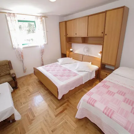 Srzi Apartment Makarska